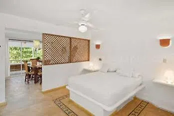Baoba Beach Cabrera